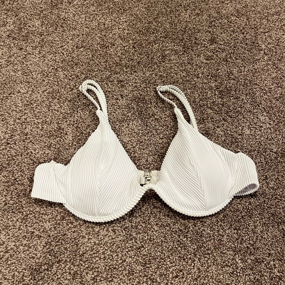 White Ribbed Underwire Triangle Swimsuit Top